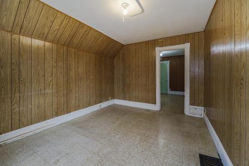 Upper Level Non-conforming bedroom (window but no closet)