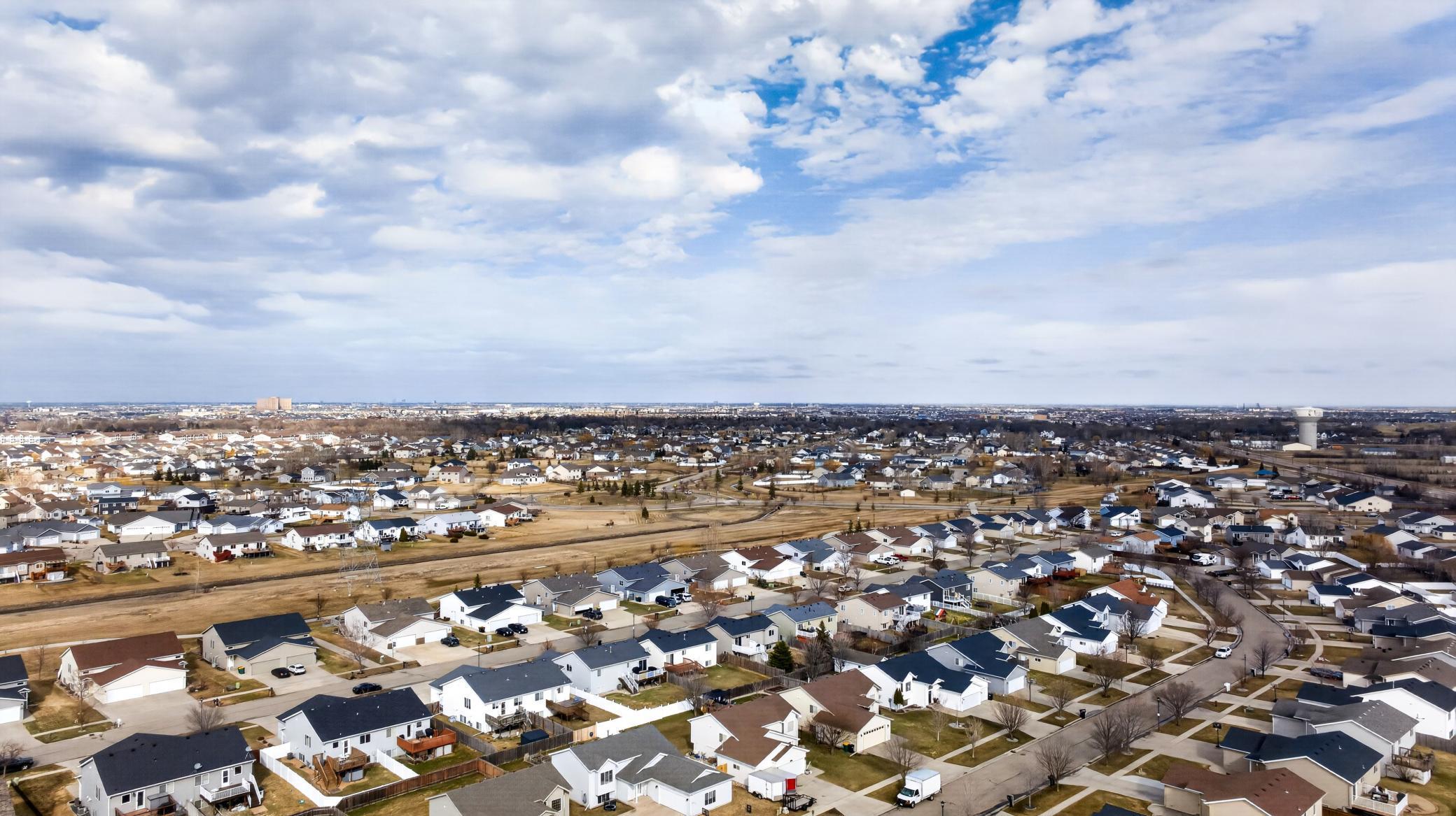 Amdak__1166 39 12 W West Fargo ND_0002.jpg