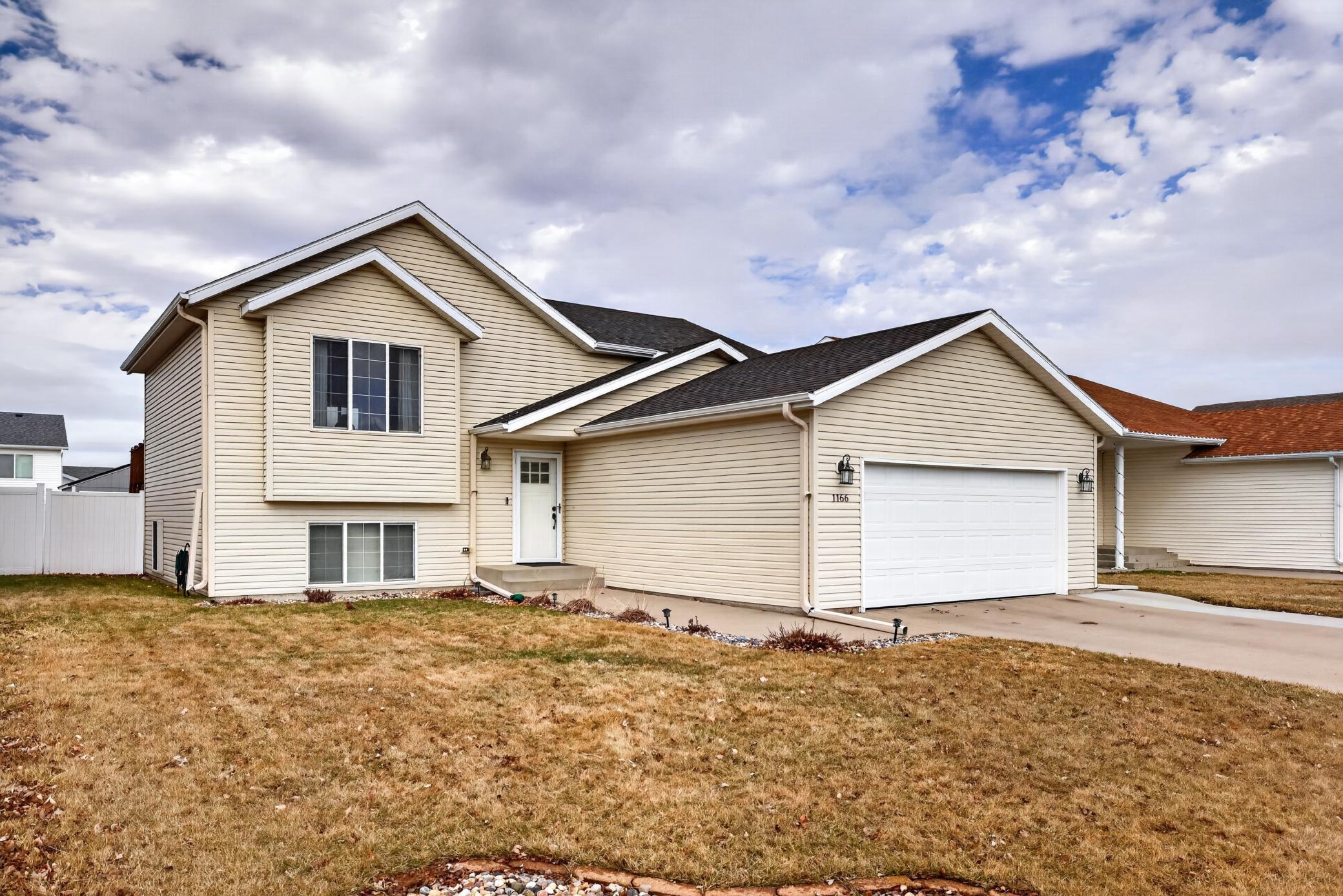 Amdak__1166 39 12 W West Fargo ND_0011.jpg