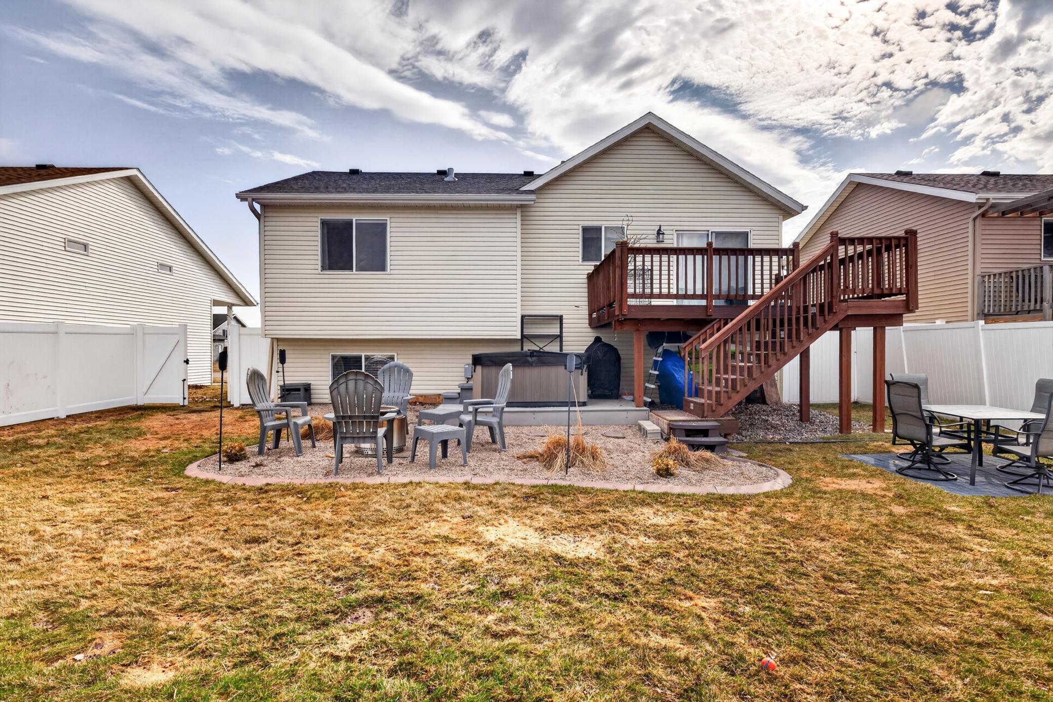 Amdak__1166 39 12 W West Fargo ND_0016.jpg