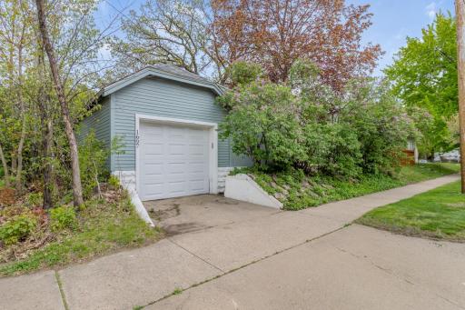 1697 Taylor Avenue, Saint Paul, MN 55104