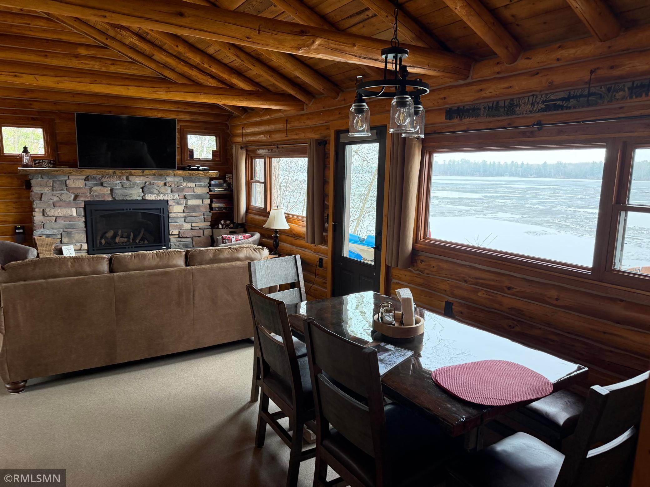 Delightful Dining Area