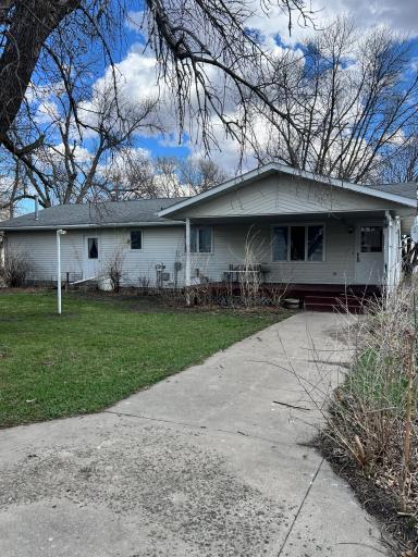 207 Western Avenue, Madison, MN 56256