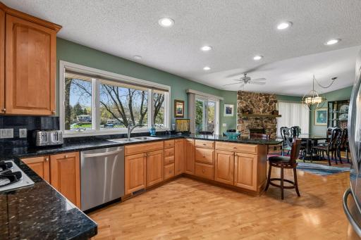 2707 Walters Port Lane, Excelsior, MN 55331