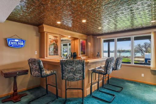 2707 Walters Port Lane, Excelsior, MN 55331