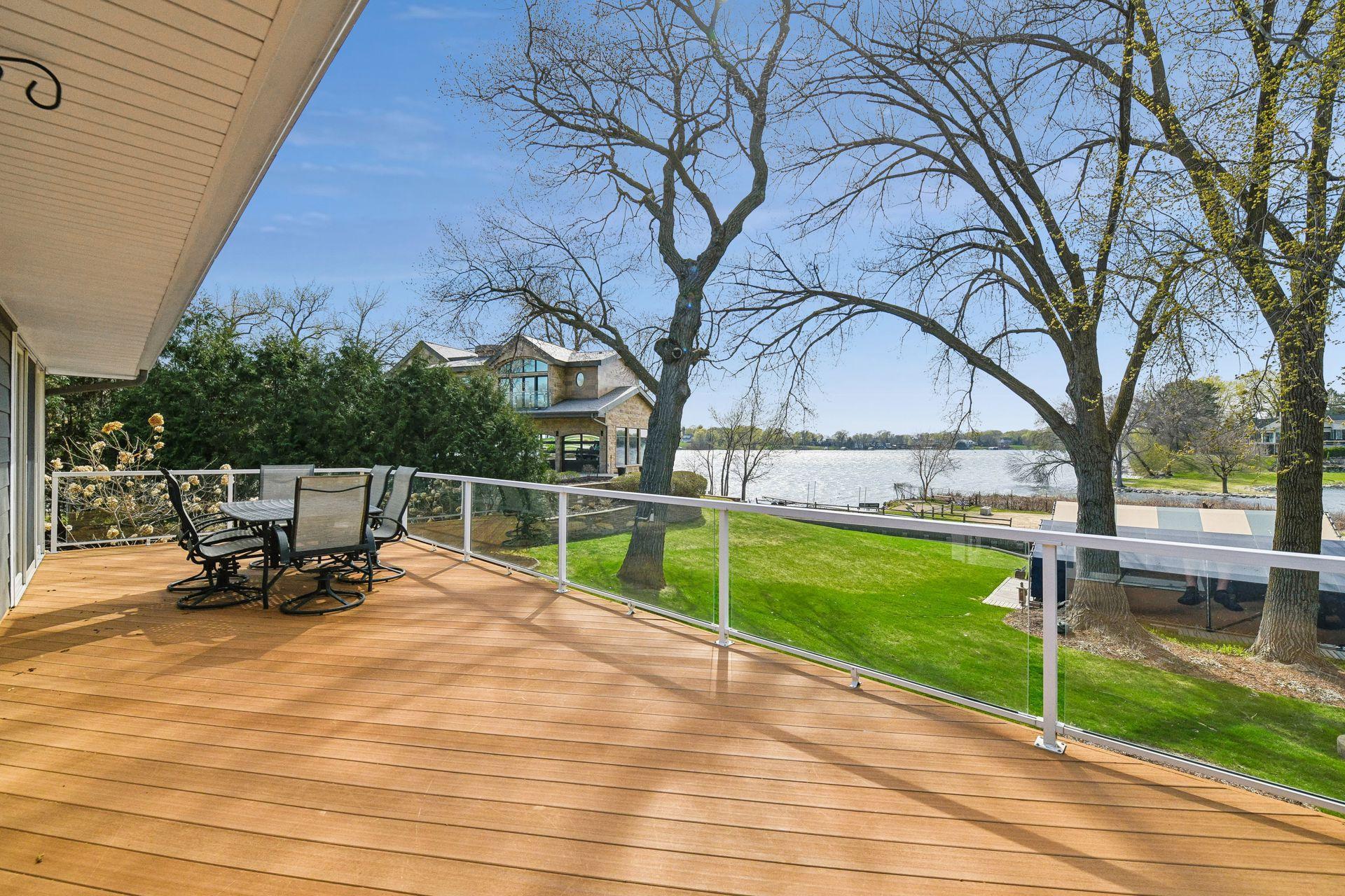 Glass railing with powder coated supports