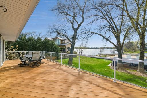 Glass railing with powder coated supports
