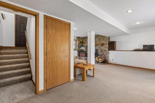 18815 South Lane, Minnetonka, MN 55345