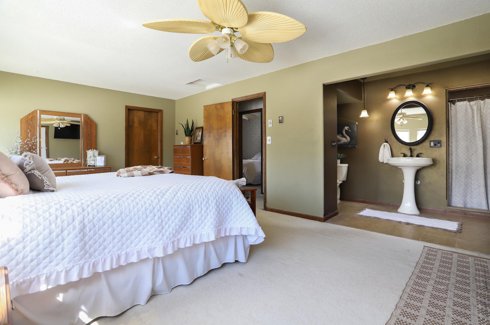 Primary and En Suite