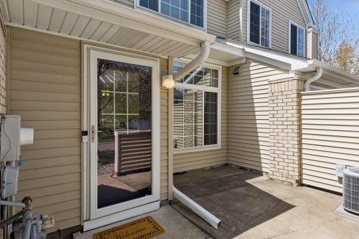 Brand new screen door has just been installed in time for the warmer days!ng - 0008.jpg