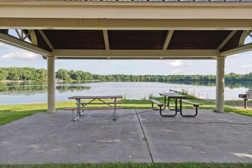 Enjoy a day of picnics and lake sportsfting - 0041.jpg