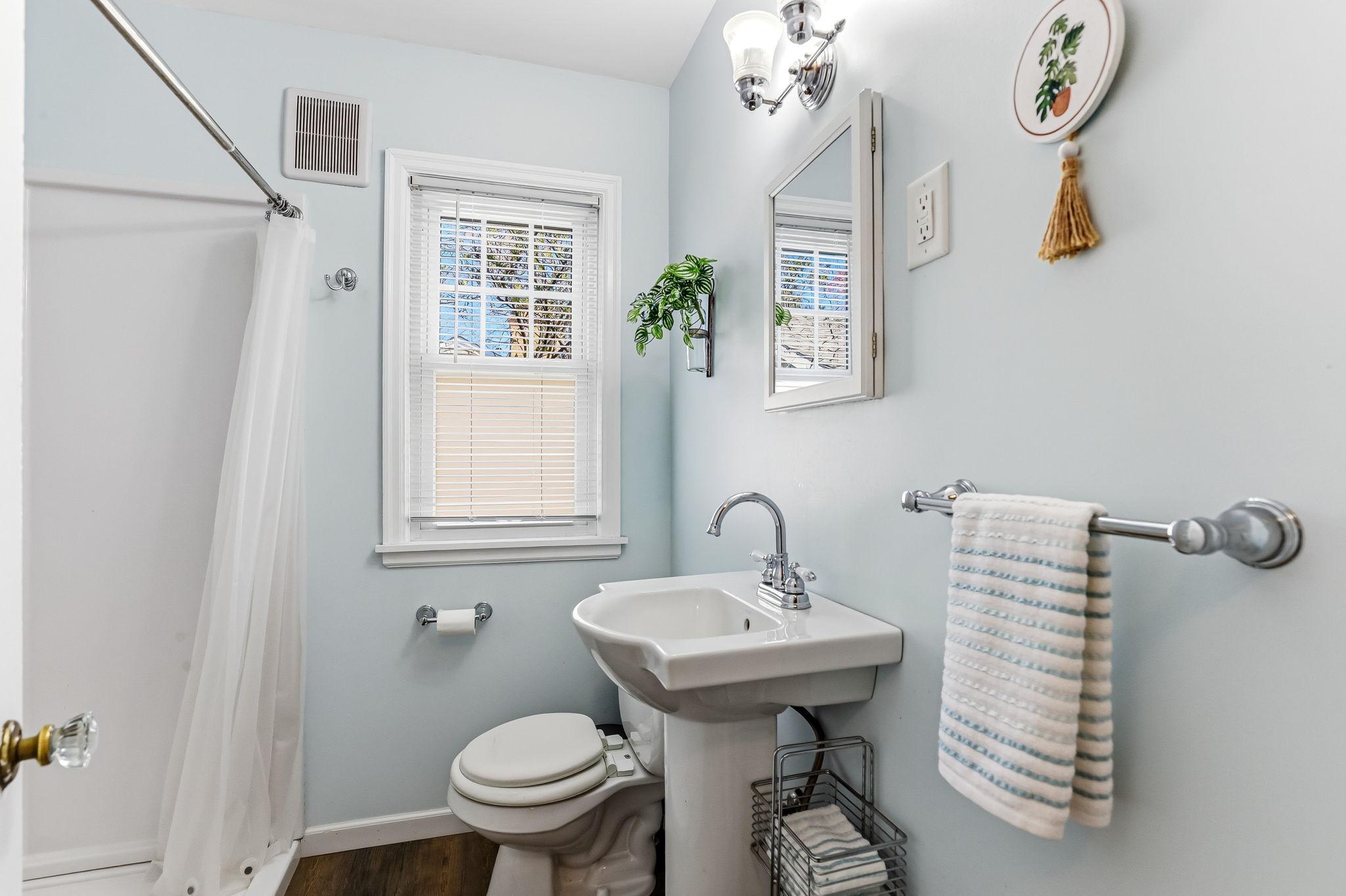 Bright light bathroom