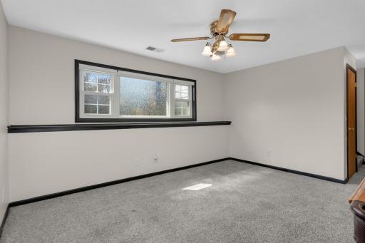 13645 Glenhurst Avenue, Savage, MN 55378