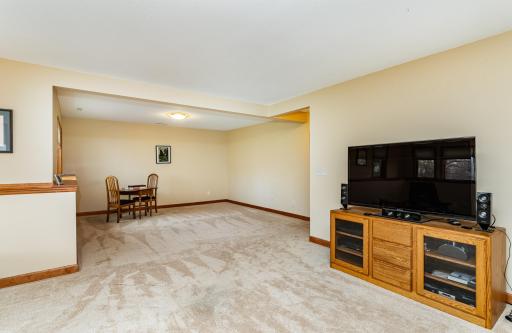 3130 Cassidy Drive NE, Rochester, MN 55906