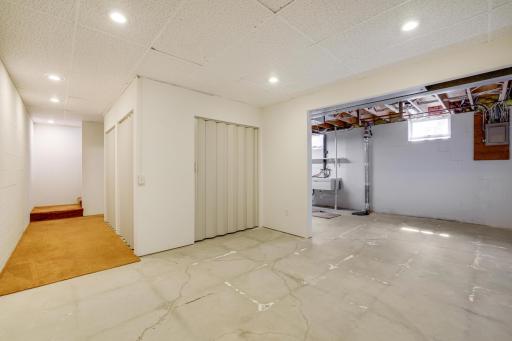 1208 Borealis Lane NE, Minneapolis, MN 55421