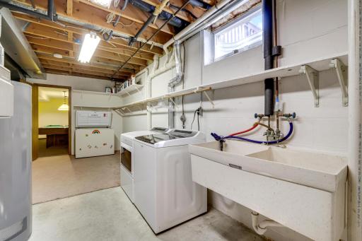 1208 Borealis Lane NE, Minneapolis, MN 55421