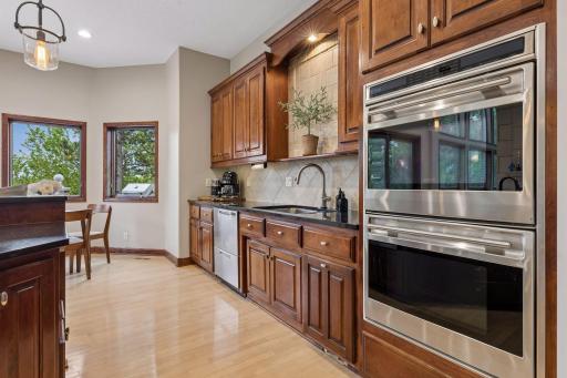 Wolf dual ovens bring timeless elegance and chef-inspired functionality.