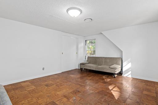 8065 Riverview Terrace NE, Minneapolis, MN 55432
