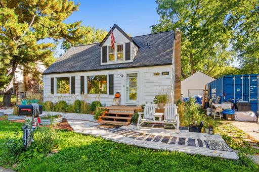 8065 Riverview Terrace NE, Minneapolis, MN 55432