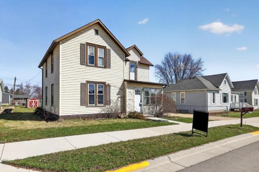 640 2nd Avenue NW, Plainview, MN 55964
