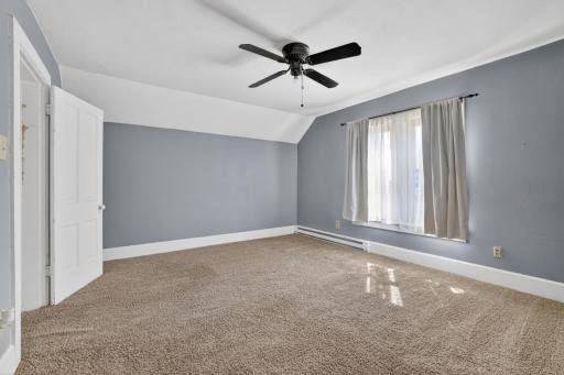 640 2nd Avenue NW, Plainview, MN 55964