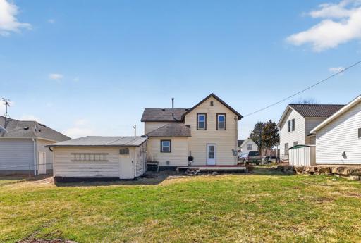 640 2nd Avenue NW, Plainview, MN 55964