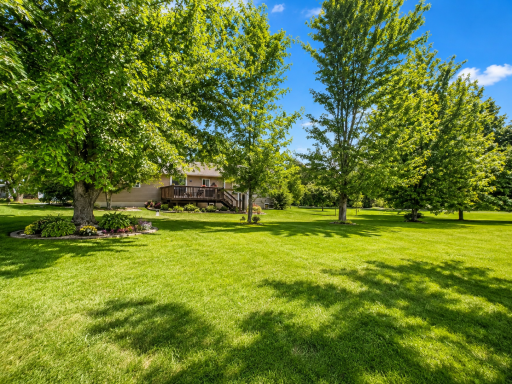 4806 22nd Street NE, Willmar, MN 56201