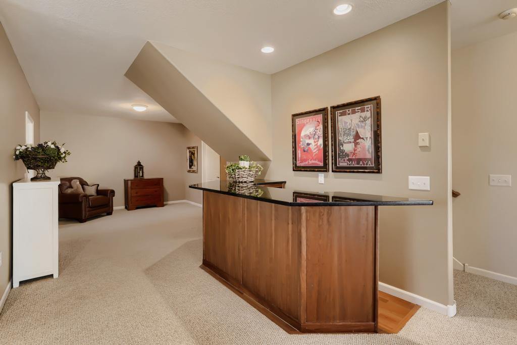 17344 Hanson Ct - MLS Sized - 029 - 29 Family Room.jpg
