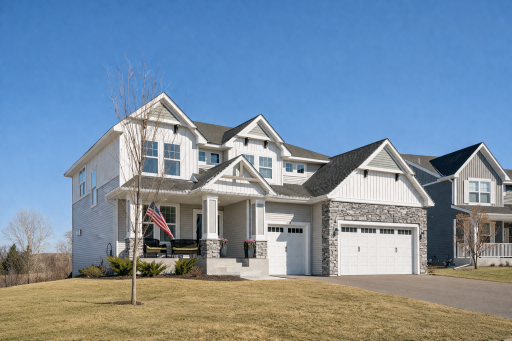 Wayzata schools 2022! 2 story in Ravinia on Prime Desired Lot