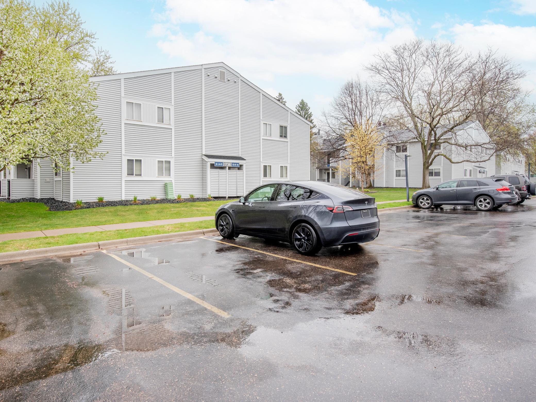 Surface parking for friends and guests..jpg