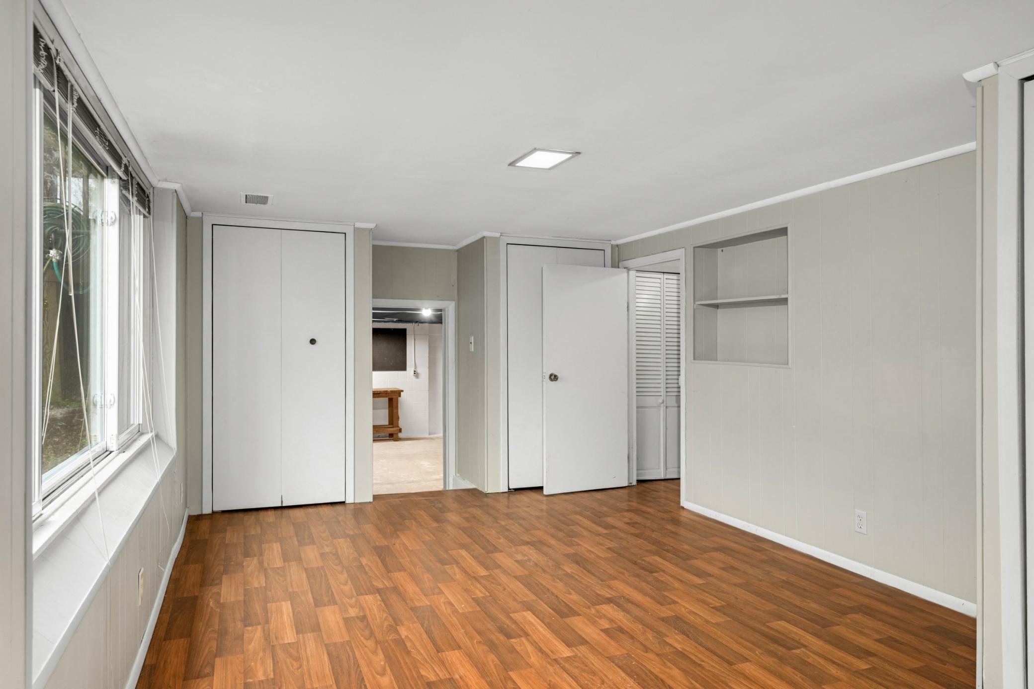 Workout, office, hobby space...