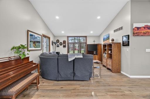 4137 Sylvan Court SE, Rochester, MN 55904