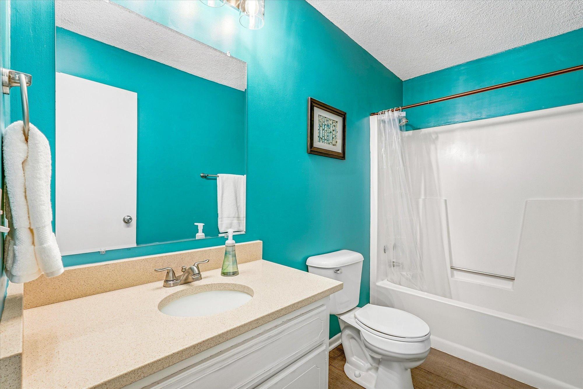 Main level Full Bath