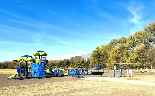A walking path connects Hinton Woods to Cottage Grove Elementary School and the beautiful park!