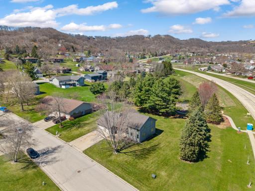 510 McIntosh Road, La Crescent, MN 55947