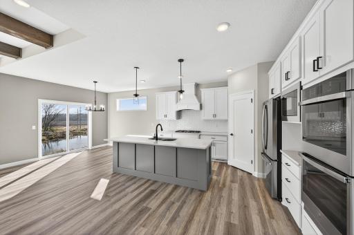 16-924 Yellowcrest St SW-18 (1).jpg