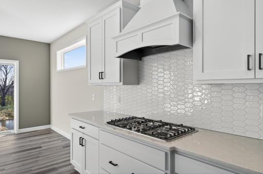 22-924 Yellowcrest St SW-24 (1).jpg