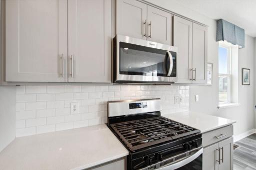 Photos are of a similar model. Options and colors may vary.