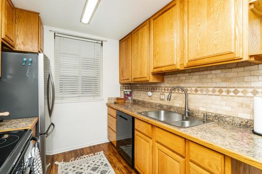 1911 Viking Drive NW, 12, Rochester, MN 55901