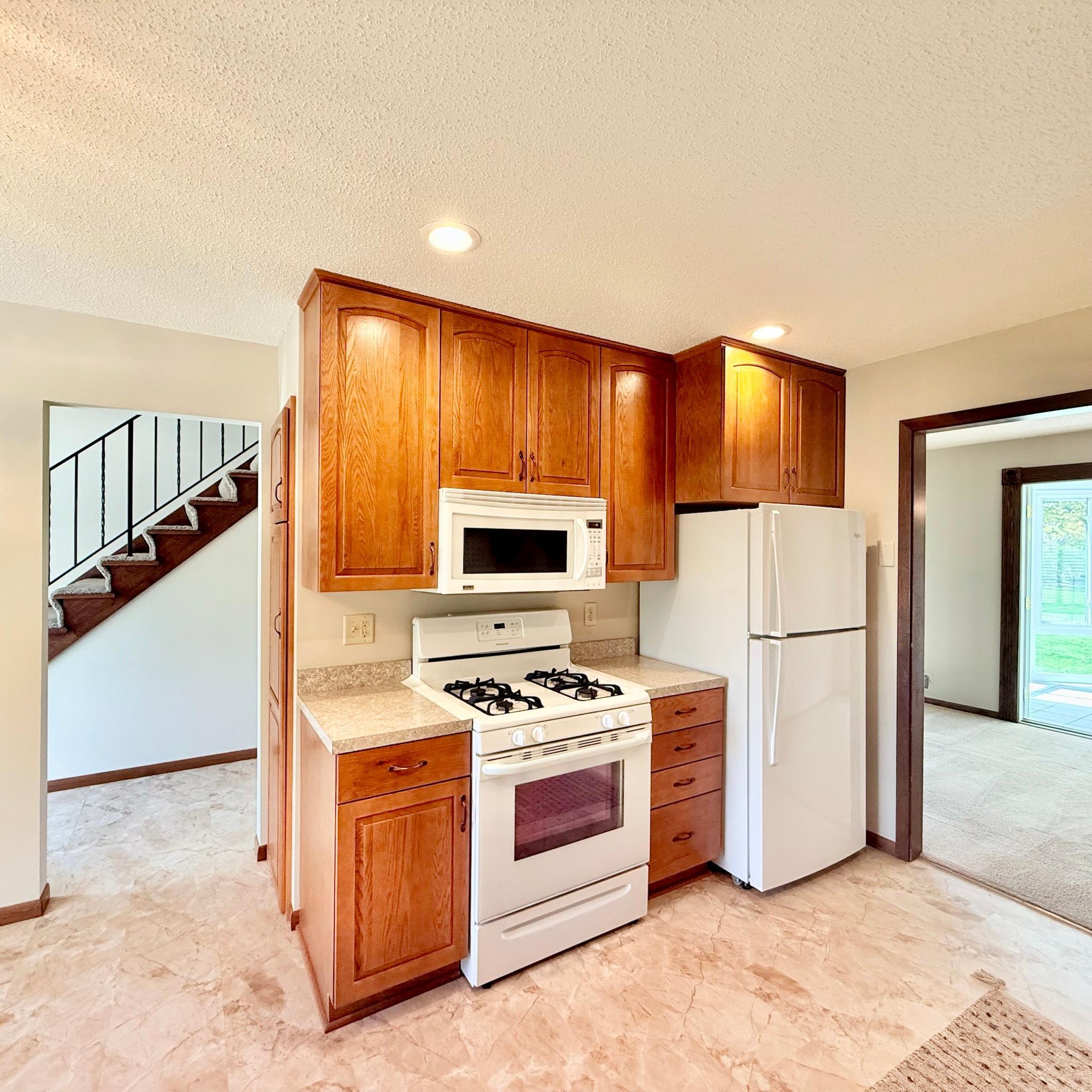 New Kitchen and Entry FLooring