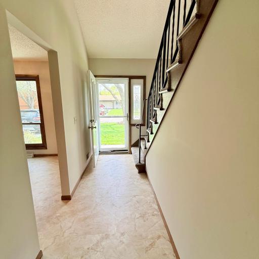 8989 Jasmine Lane S, Cottage Grove, MN 55016