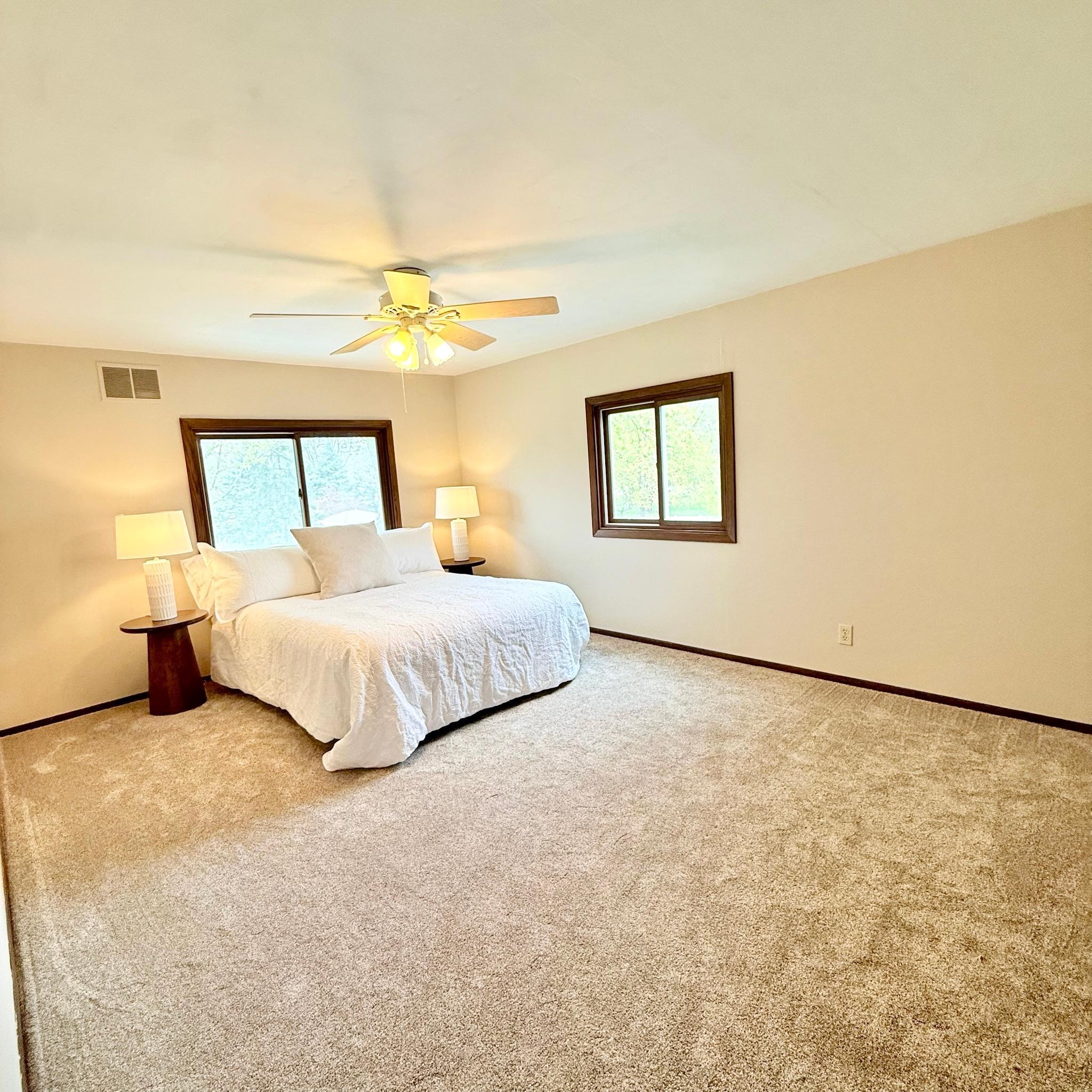 Large #5 Bedroom Upper Level