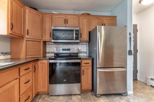 2320 10th Street S, Fargo, ND 58103