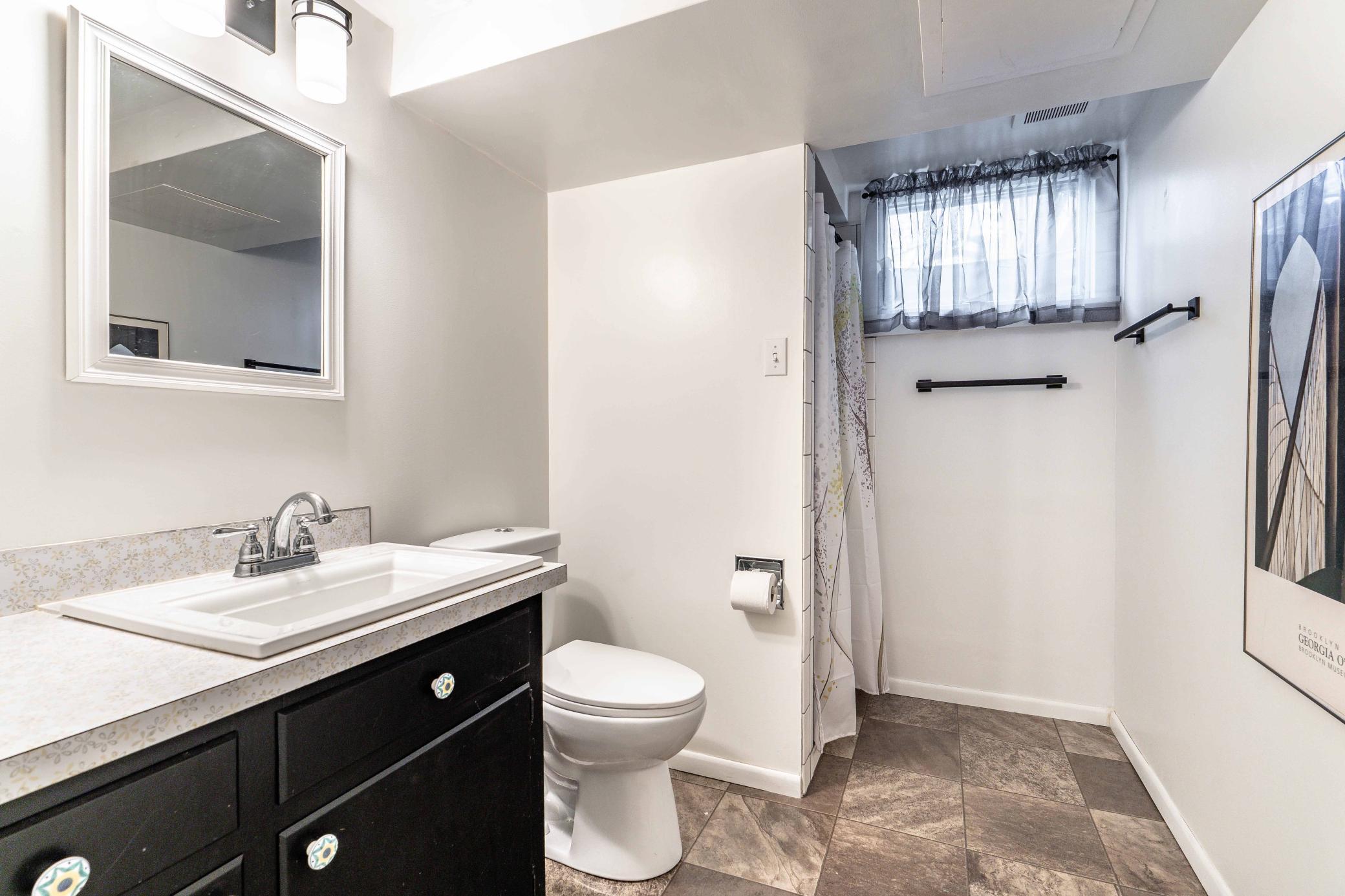 2320 10th St S Fargo-208.jpg
