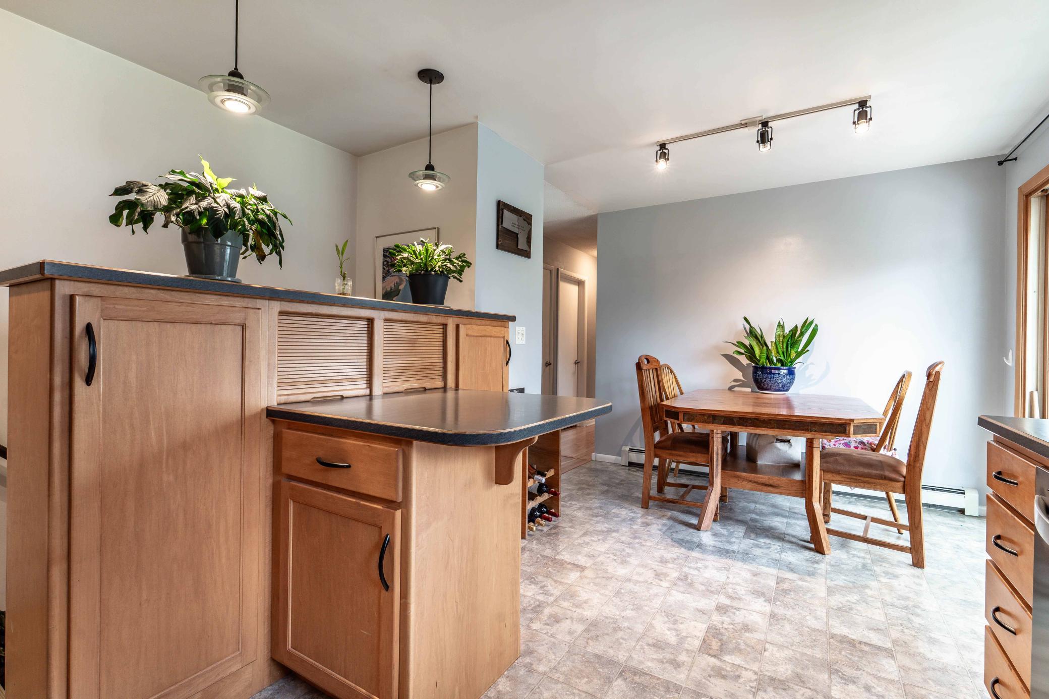 2320 10th St S Fargo-225.jpg
