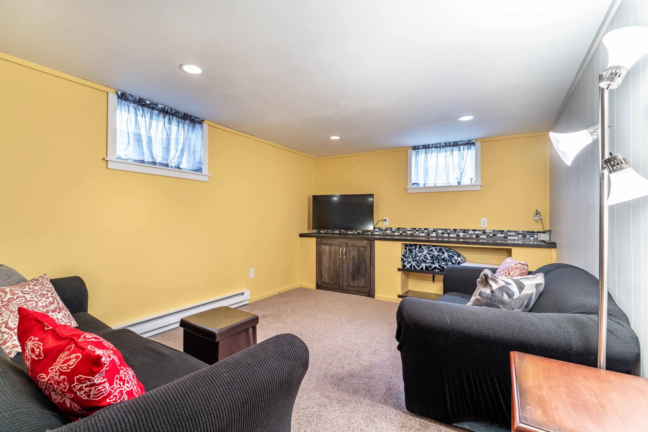 2320 10th St S Fargo-205.jpg