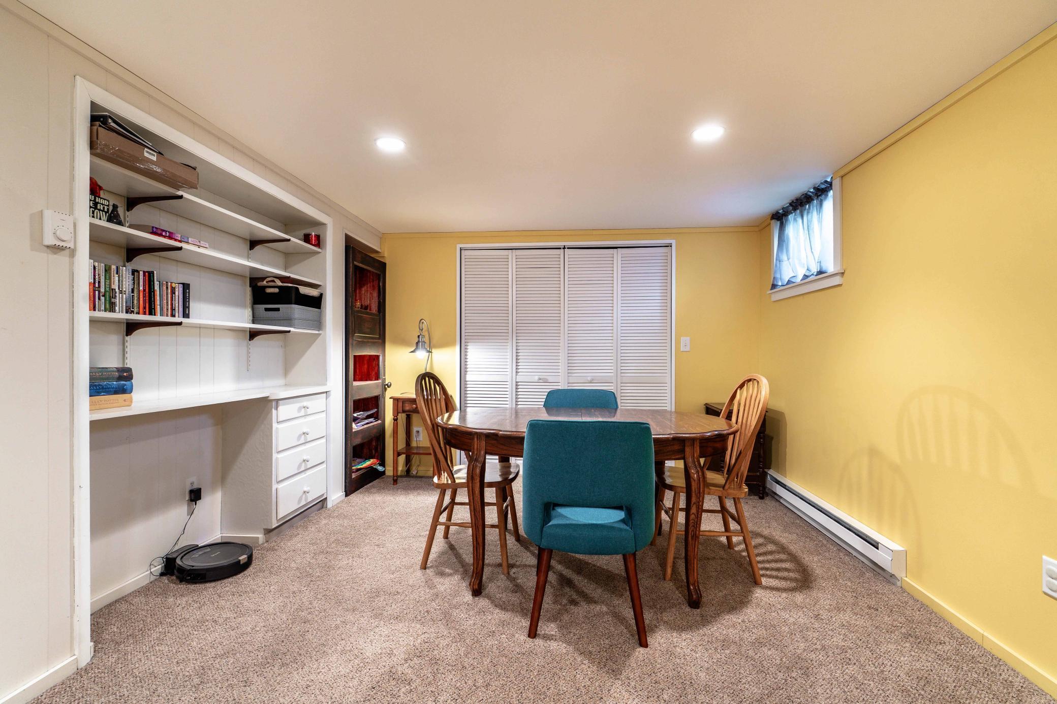2320 10th St S Fargo-201.jpg