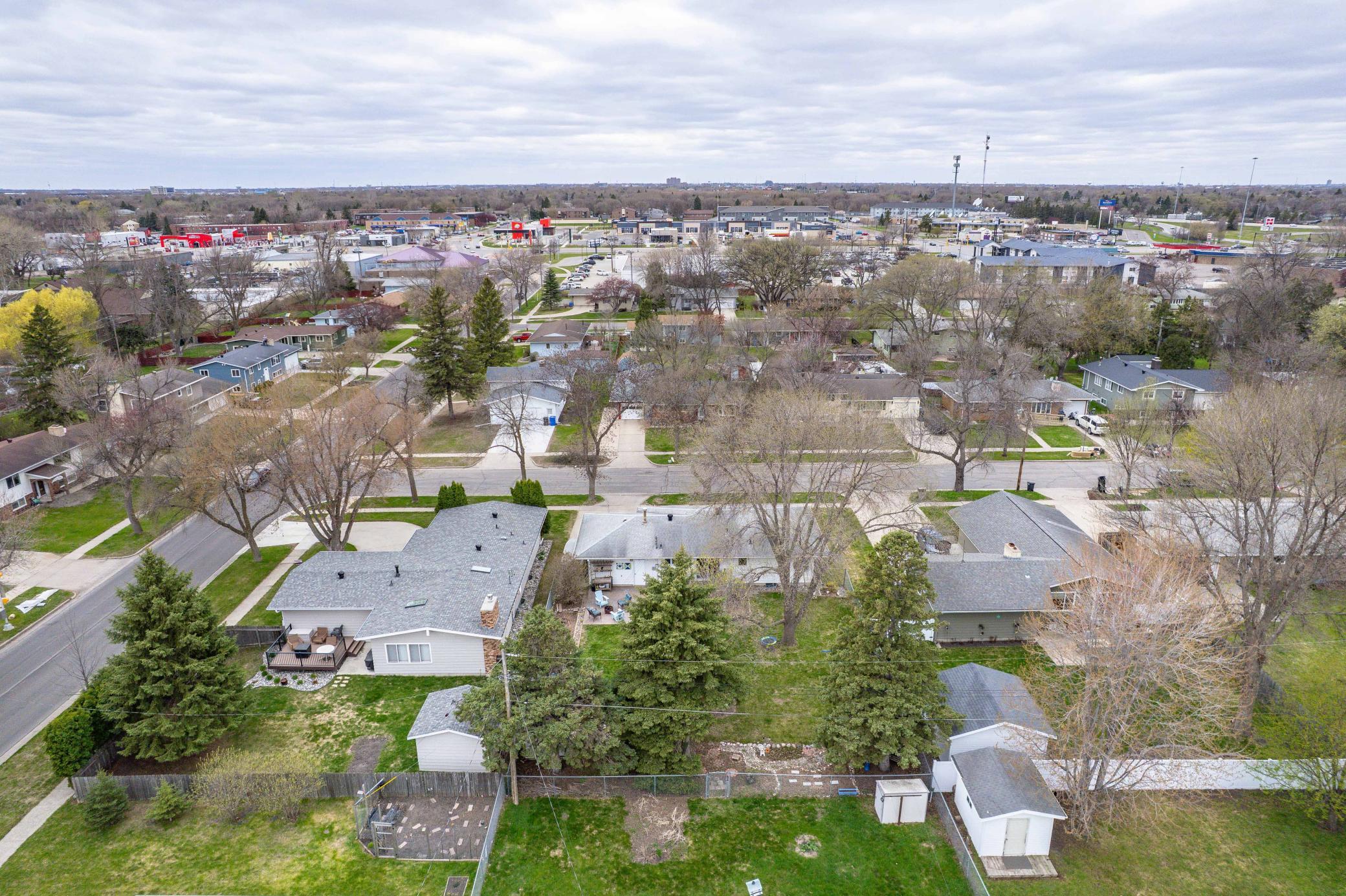 2320 10th St S Fargo-305.jpg