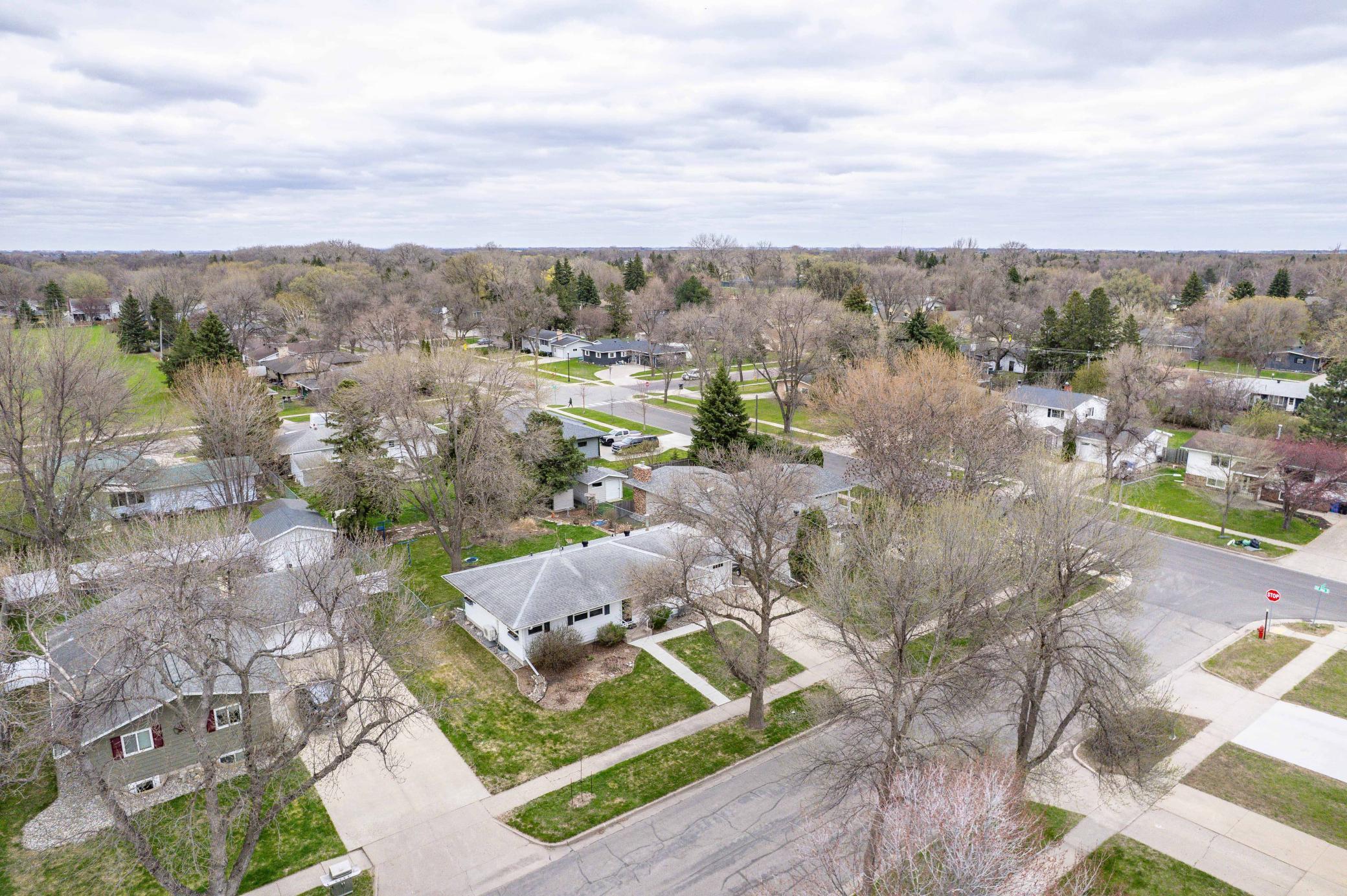 2320 10th St S Fargo-302.jpg