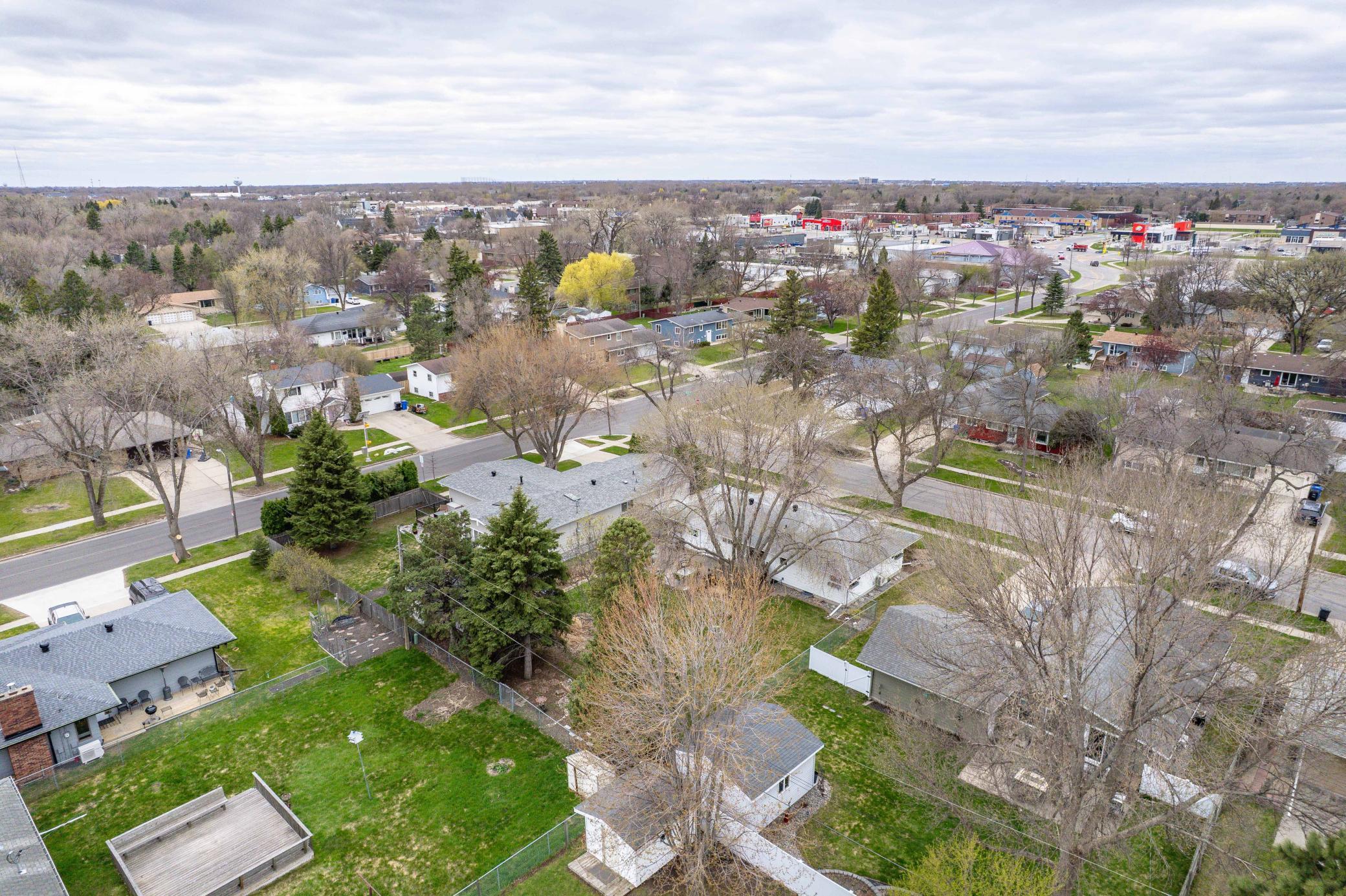 2320 10th St S Fargo-304.jpg